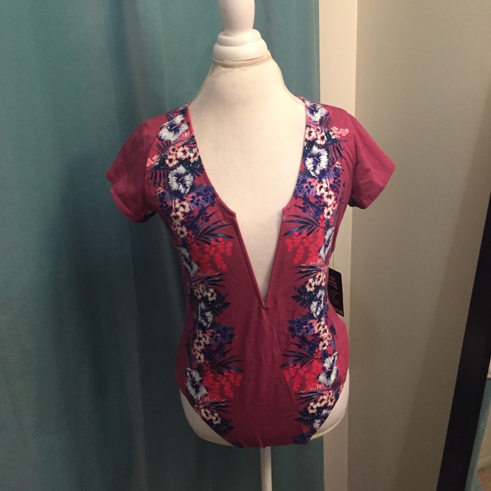 Express Deep V-Neck Floral Bodysuit in Raspberry with Blue & White Accents